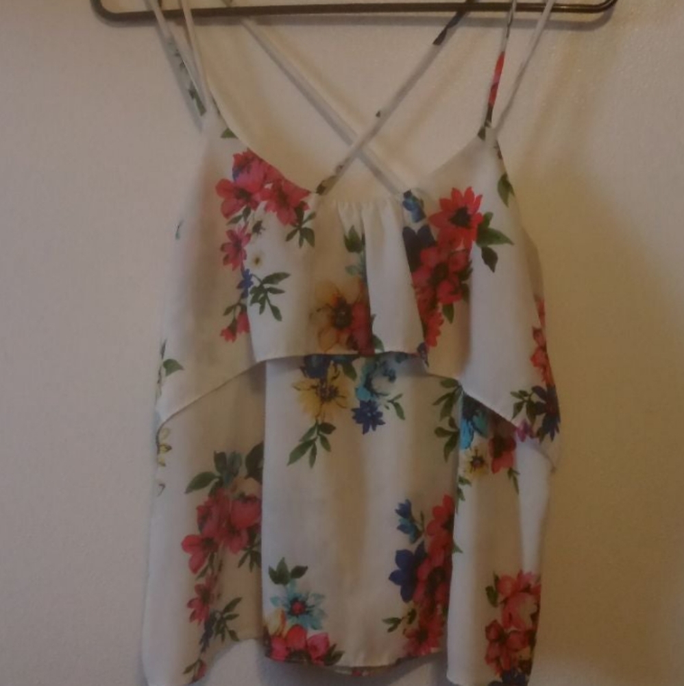 Floral crisscross back Top